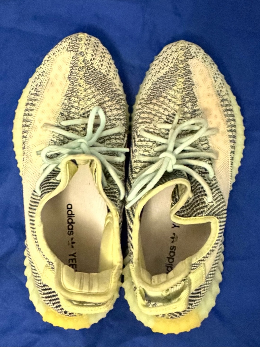 100% Authentic YEEZY 350 V2 green/black